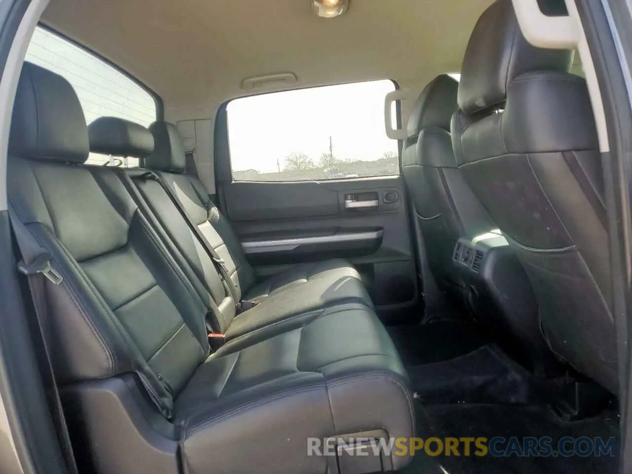 11 Photograph of a damaged car 5TFEY5F18KX245425 TOYOTA TUNDRA 2019