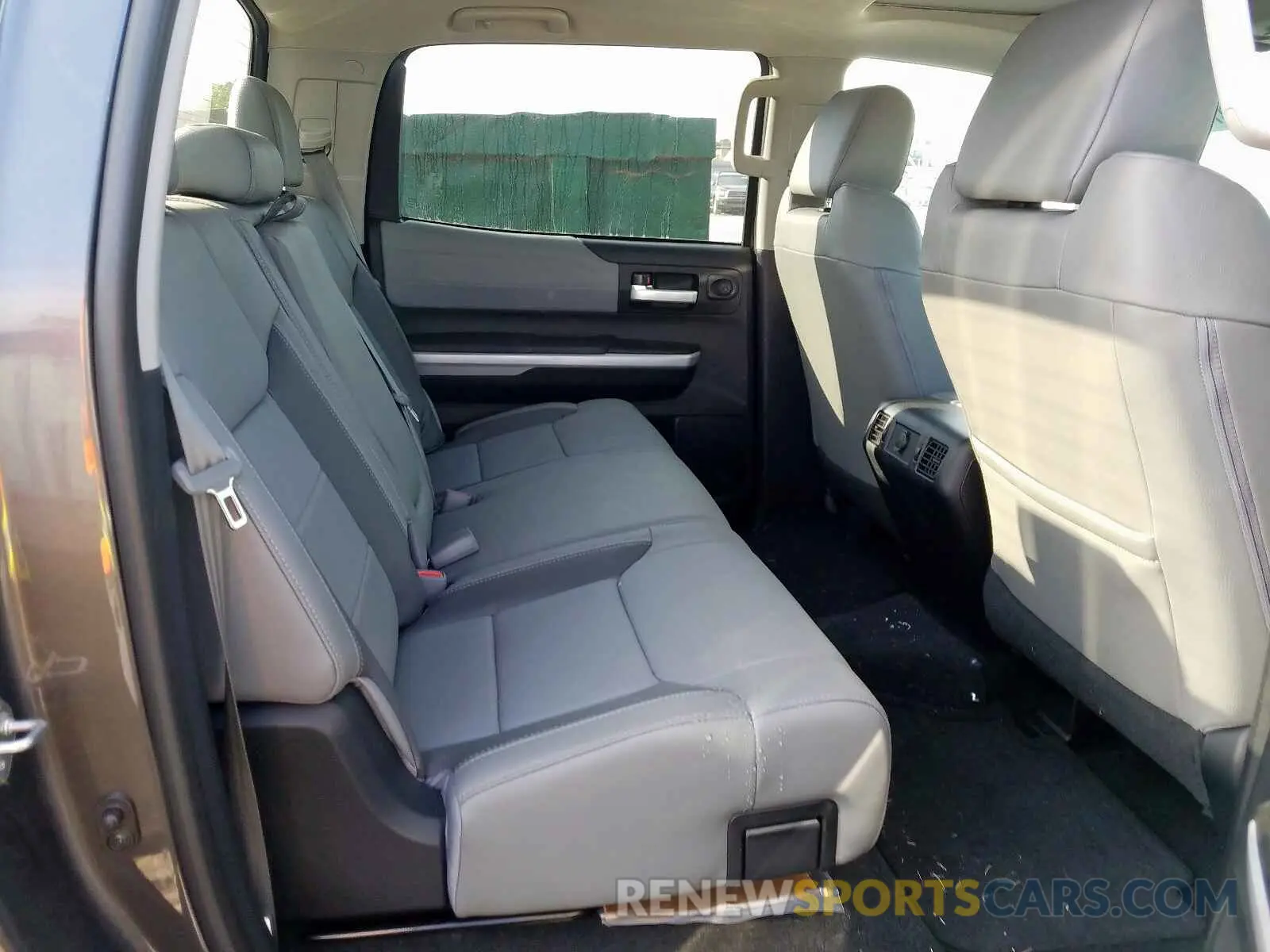 6 Photograph of a damaged car 5TFFY5F12KX244338 TOYOTA TUNDRA 2019