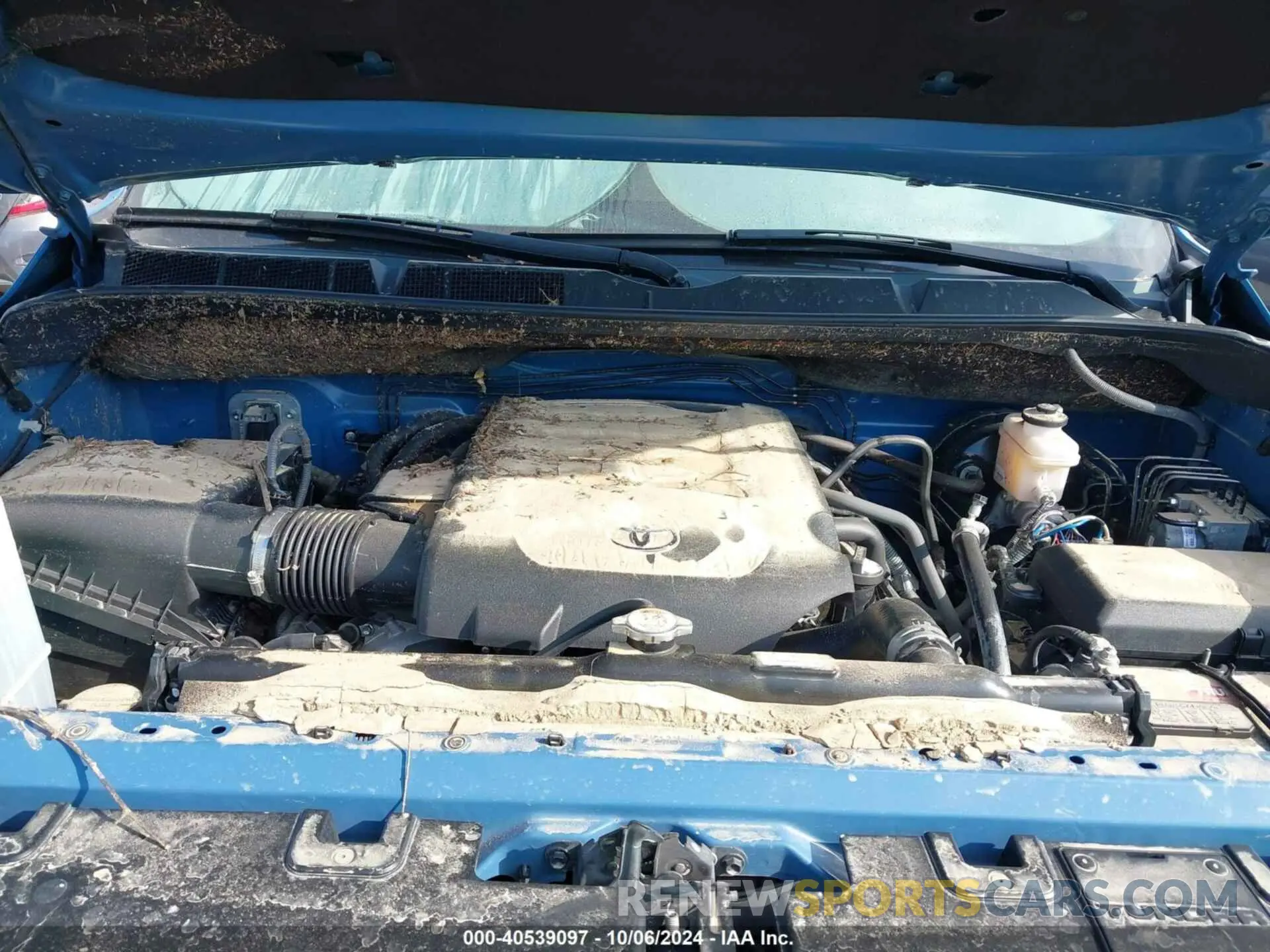 10 Photograph of a damaged car 5TFHY5F17KX794210 TOYOTA TUNDRA 2019