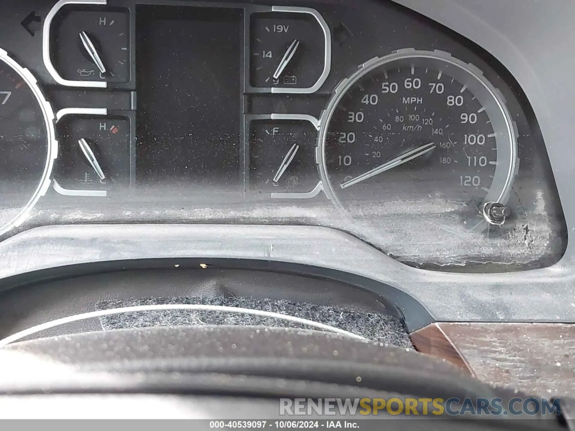 15 Photograph of a damaged car 5TFHY5F17KX794210 TOYOTA TUNDRA 2019