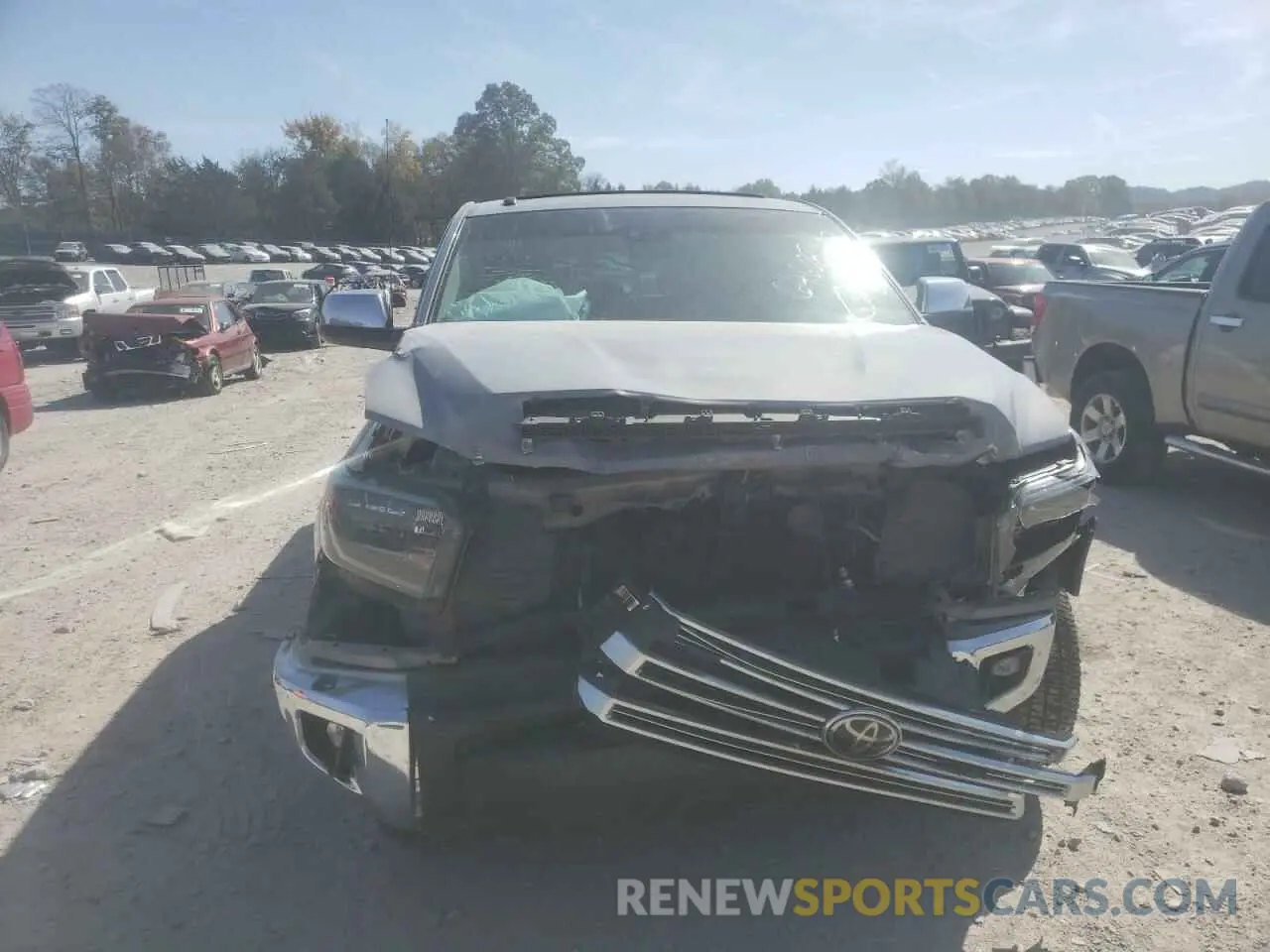 9 Photograph of a damaged car 5TFHY5F17KX844412 TOYOTA TUNDRA 2019
