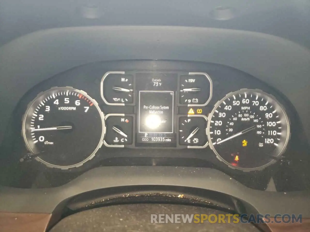 9 Photograph of a damaged car 5TFHY5F19KX792135 TOYOTA TUNDRA 2019