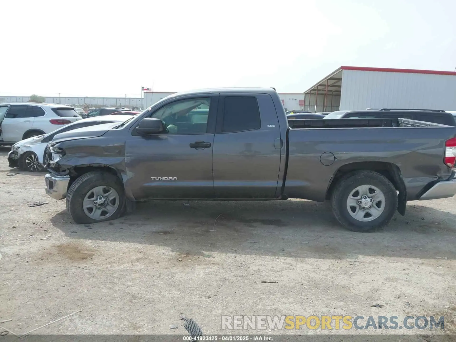 14 Фотография поврежденного автомобиля 5TFRM5F11KX135202 TOYOTA TUNDRA 2019