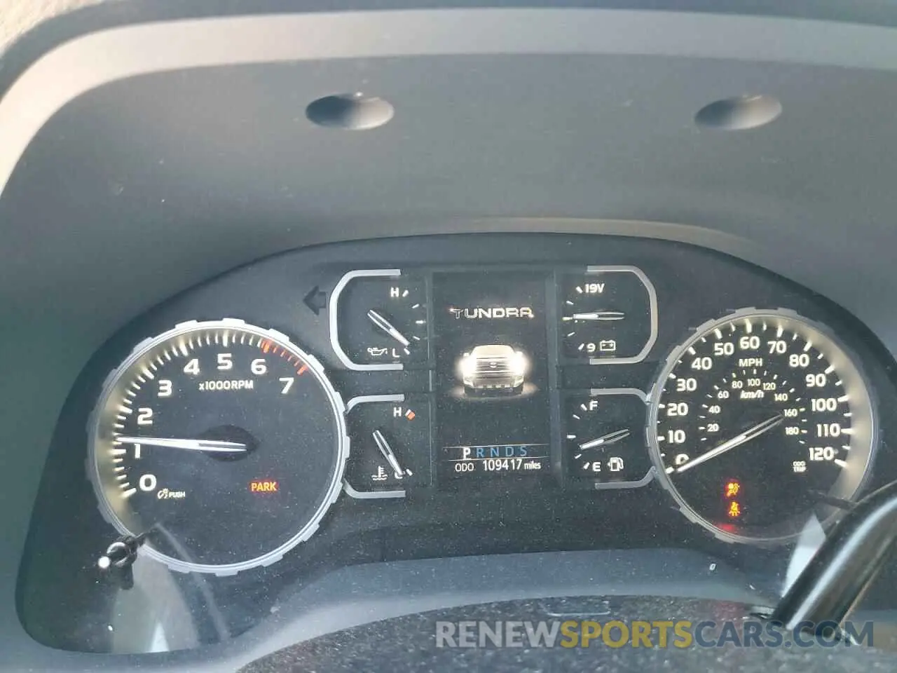 9 Photograph of a damaged car 5TFRM5F11KX136995 TOYOTA TUNDRA 2019
