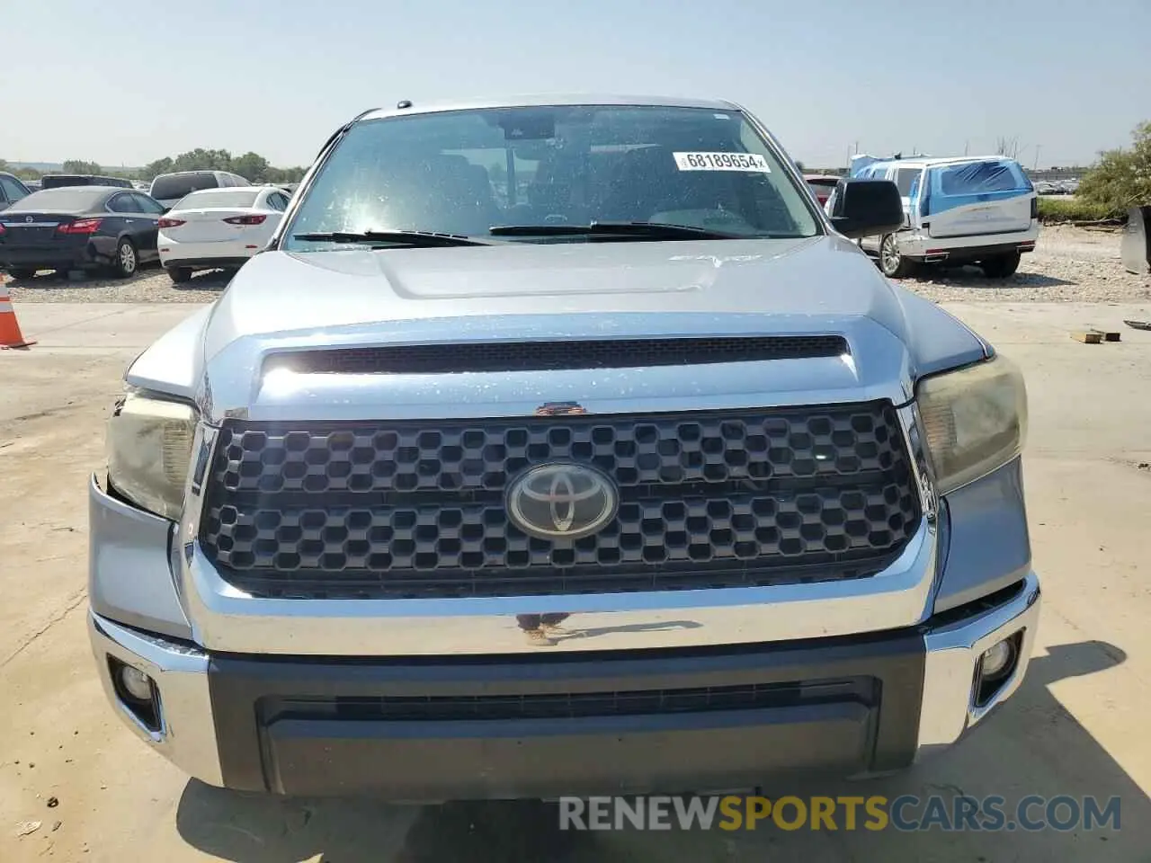 5 Photograph of a damaged car 5TFRM5F12KX138772 TOYOTA TUNDRA 2019