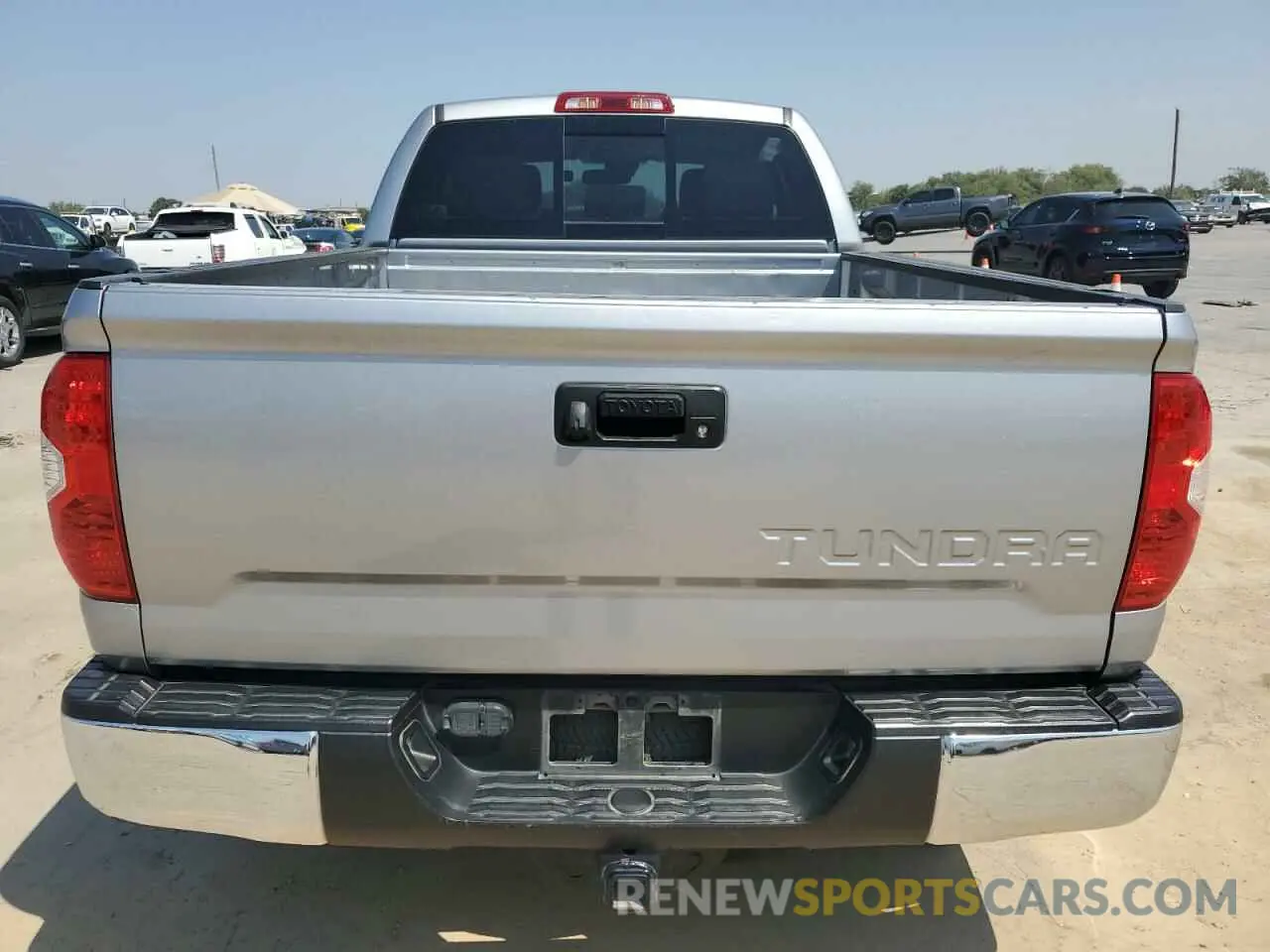 6 Photograph of a damaged car 5TFRM5F12KX138772 TOYOTA TUNDRA 2019