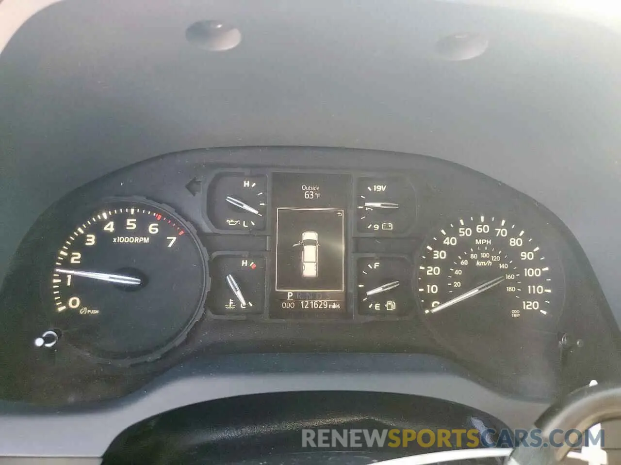 9 Photograph of a damaged car 5TFRM5F15KX144338 TOYOTA TUNDRA 2019