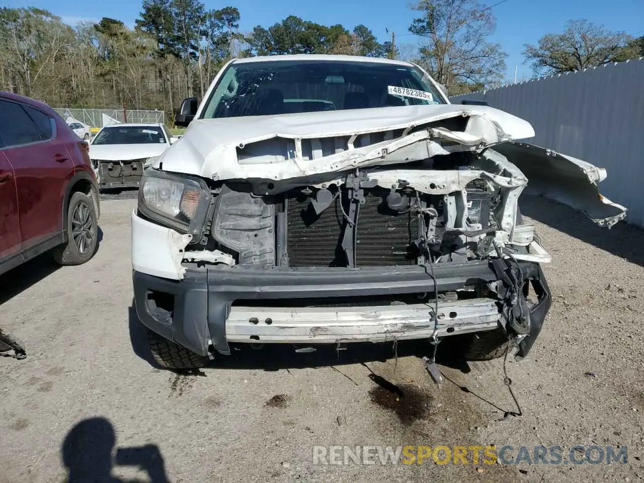 5 Photograph of a damaged car 5TFRM5F16KX144493 TOYOTA TUNDRA 2019