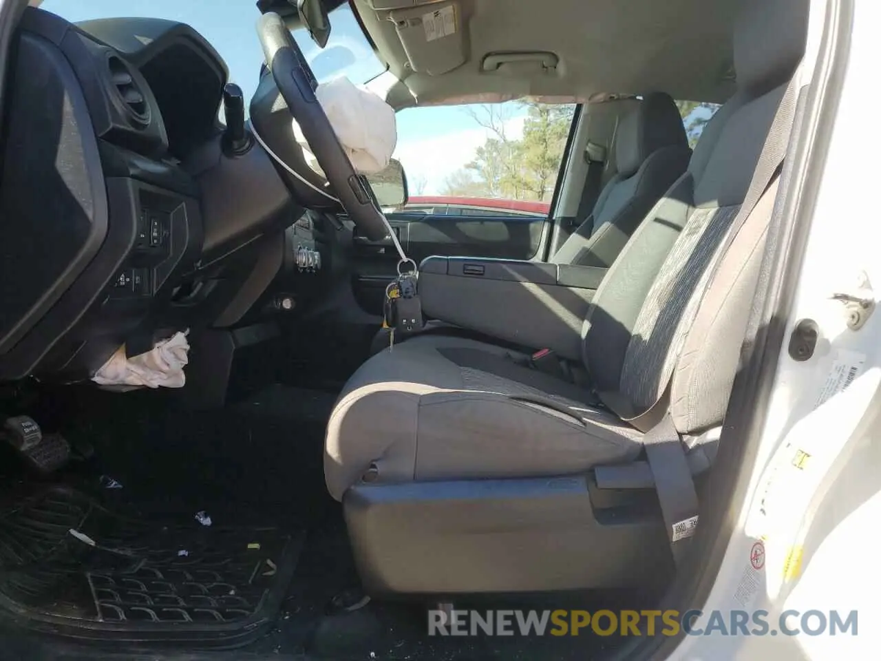 7 Photograph of a damaged car 5TFRM5F16KX144493 TOYOTA TUNDRA 2019