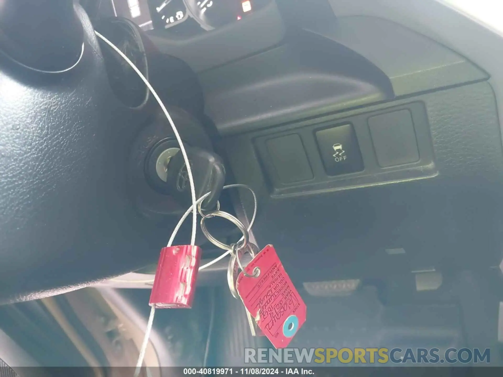 11 Photograph of a damaged car 5TFRM5F17KX142350 TOYOTA TUNDRA 2019