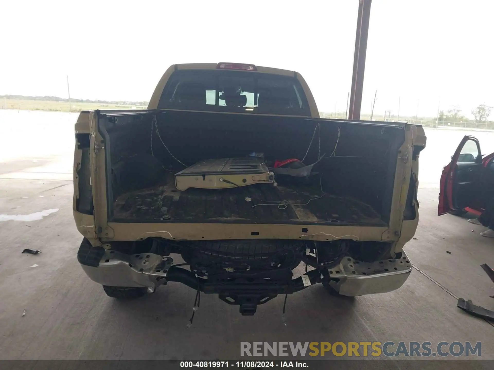 6 Photograph of a damaged car 5TFRM5F17KX142350 TOYOTA TUNDRA 2019