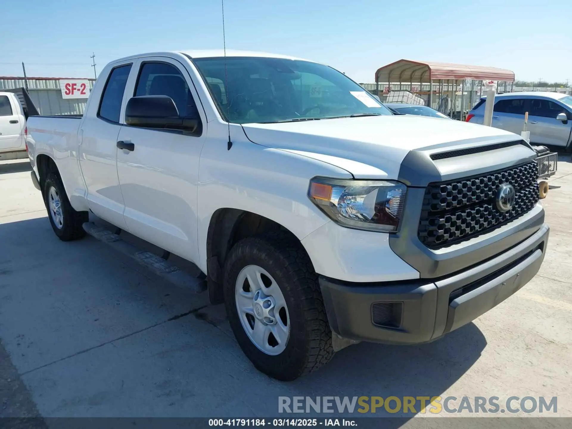 1 Фотография поврежденного автомобиля 5TFRM5F1XKX142195 TOYOTA TUNDRA 2019