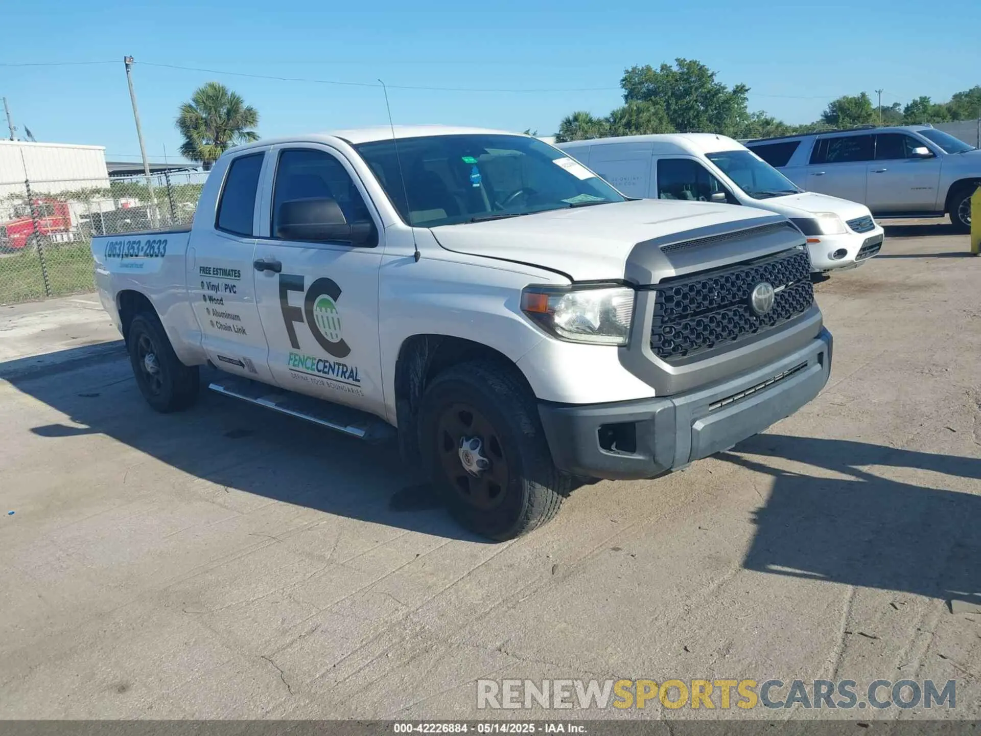 1 Photograph of a damaged car 5TFRM5F1XKX144965 TOYOTA TUNDRA 2019