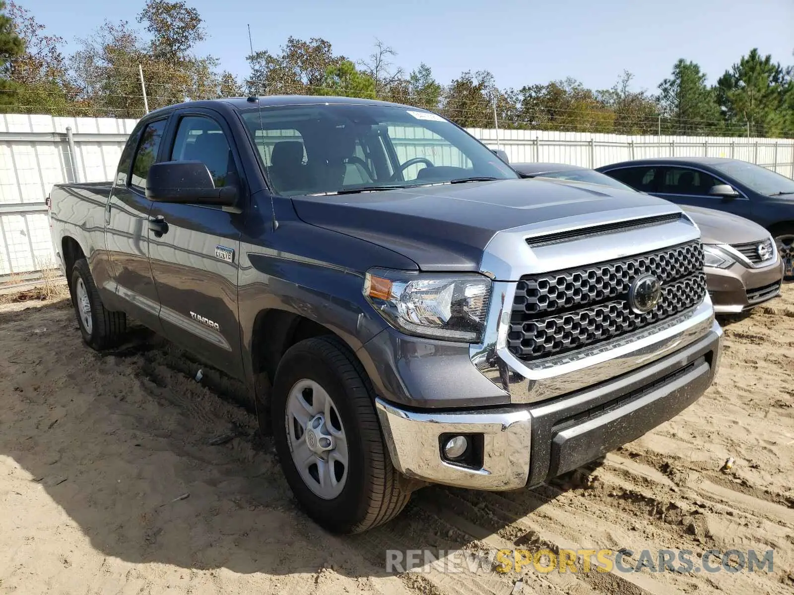 1 Photograph of a damaged car 5TFRY5F12KX255563 TOYOTA TUNDRA 2019