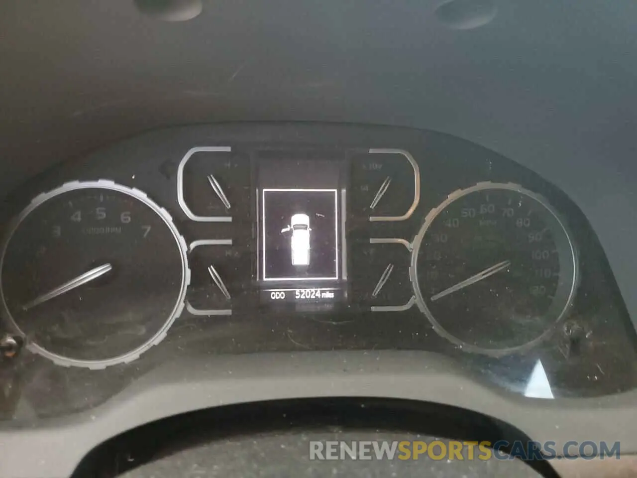 9 Photograph of a damaged car 5TFRY5F16KX246963 TOYOTA TUNDRA 2019