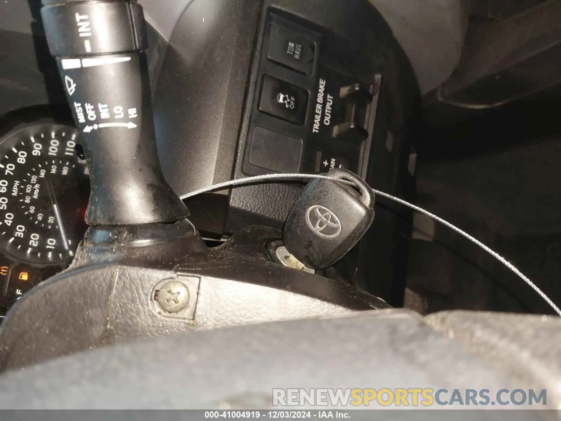 11 Photograph of a damaged car 5TFRY5F17KX246552 TOYOTA TUNDRA 2019