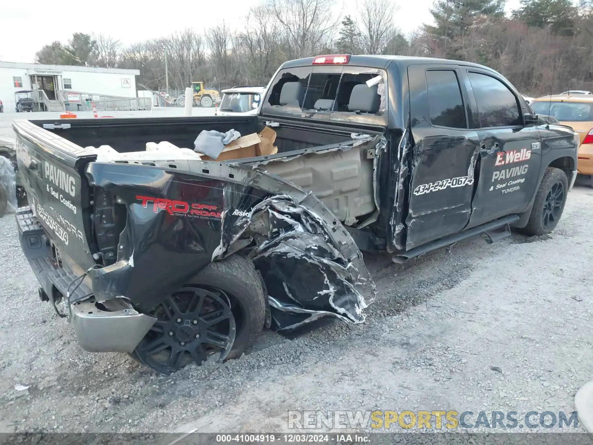 4 Photograph of a damaged car 5TFRY5F17KX246552 TOYOTA TUNDRA 2019