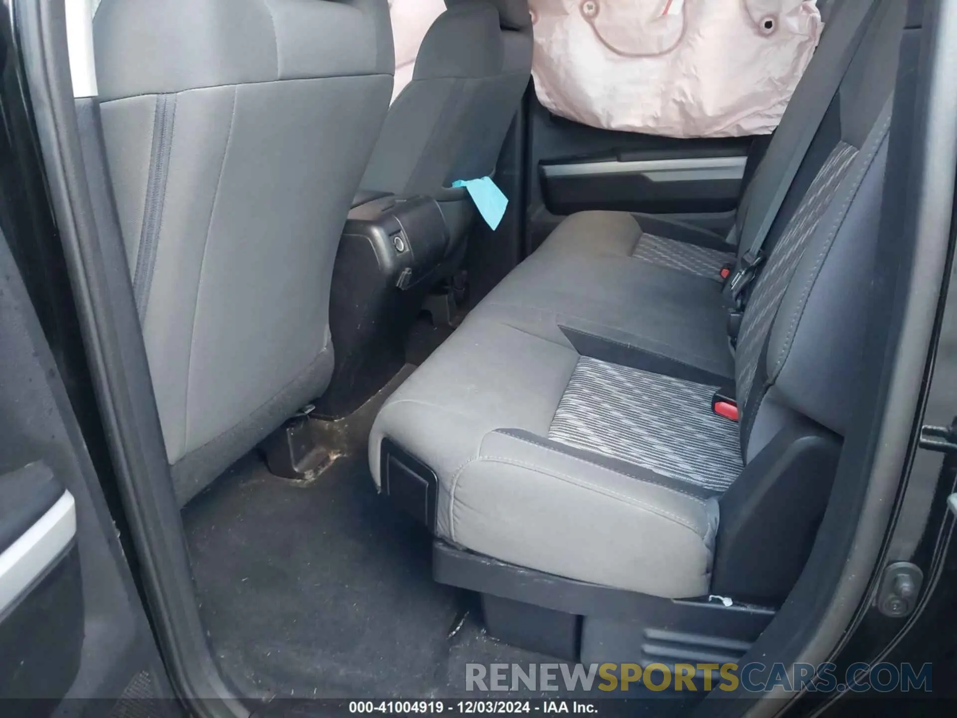 8 Photograph of a damaged car 5TFRY5F17KX246552 TOYOTA TUNDRA 2019