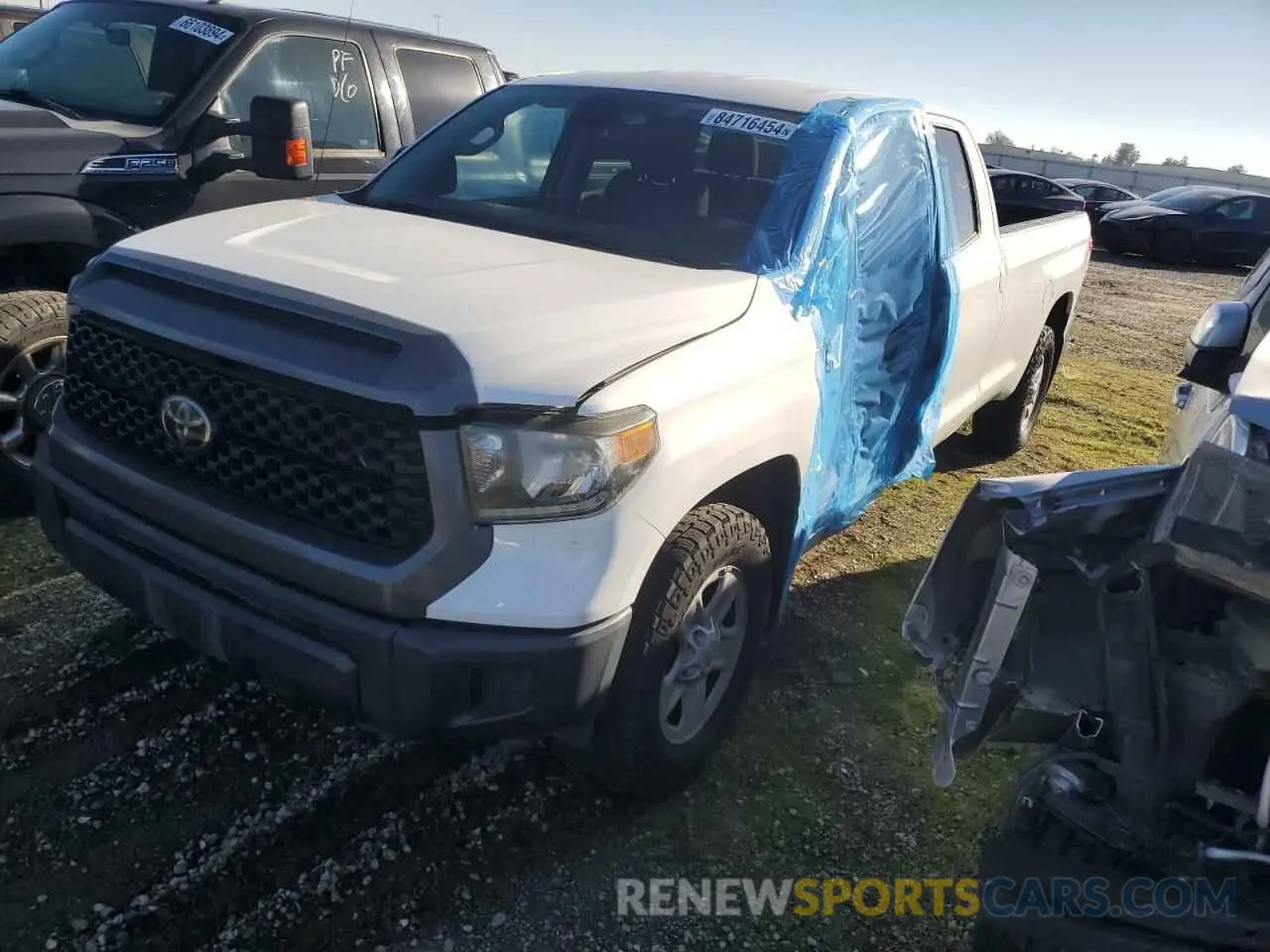 1 Photograph of a damaged car 5TFTY5F14KX010740 TOYOTA TUNDRA 2019