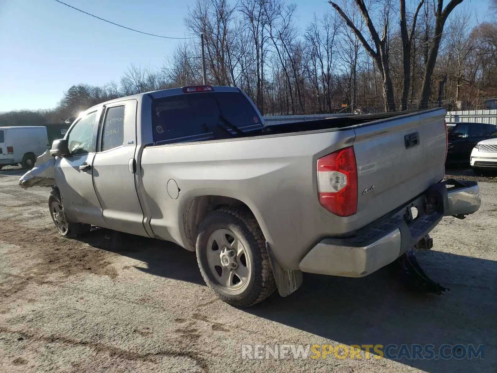 3 Photograph of a damaged car 5TFUM5F12KX083010 TOYOTA TUNDRA 2019