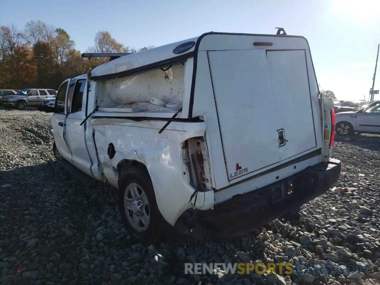 3 Photograph of a damaged car 5TFUM5F16KX084029 TOYOTA TUNDRA 2019