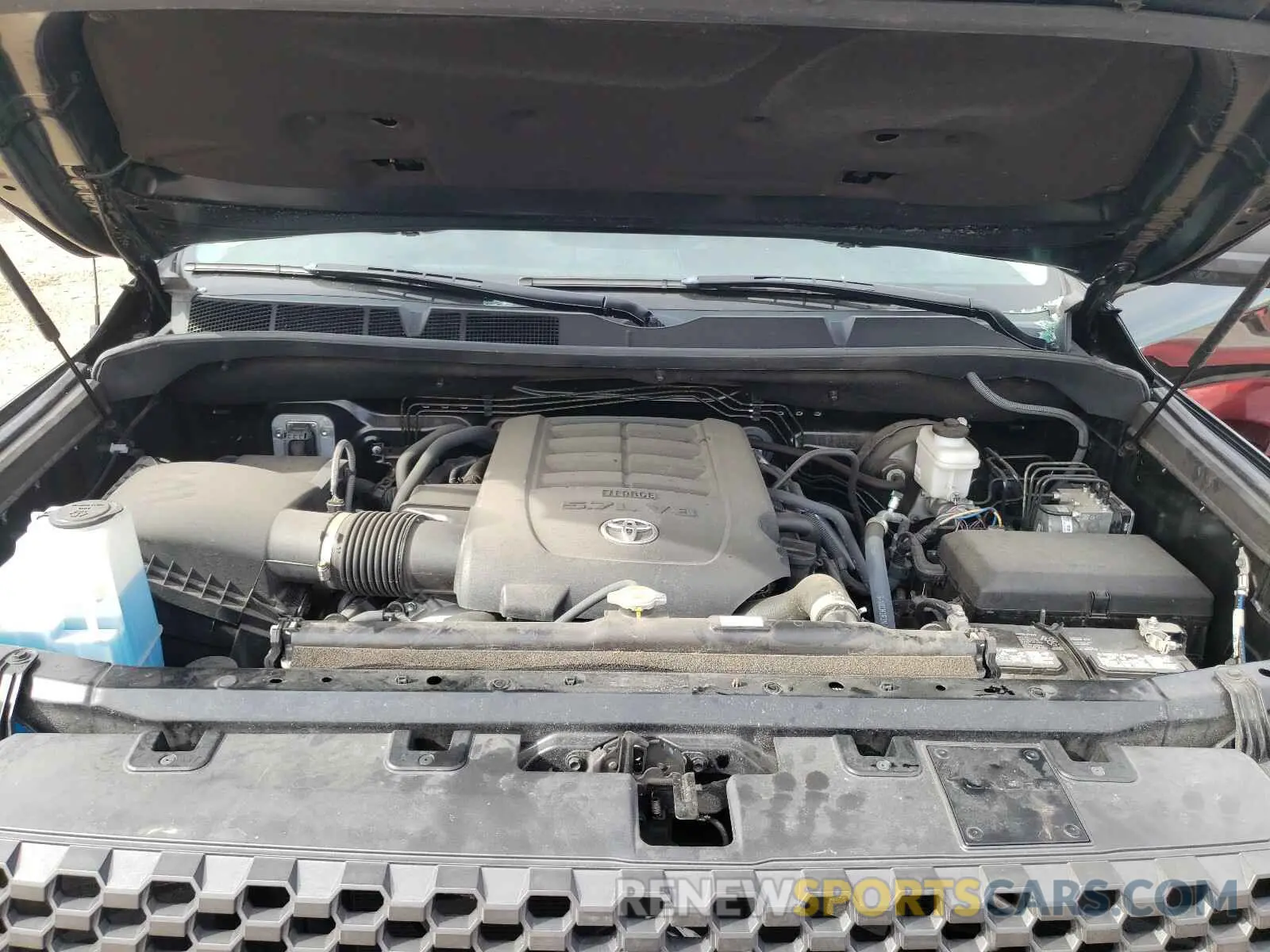7 Photograph of a damaged car 5TFUW5F11KX794286 TOYOTA TUNDRA 2019