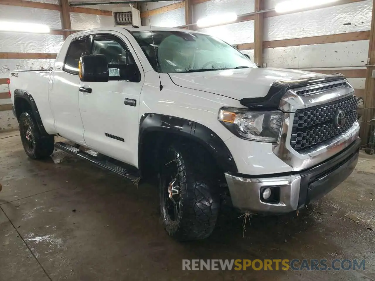 4 Photograph of a damaged car 5TFUW5F11KX857841 TOYOTA TUNDRA 2019