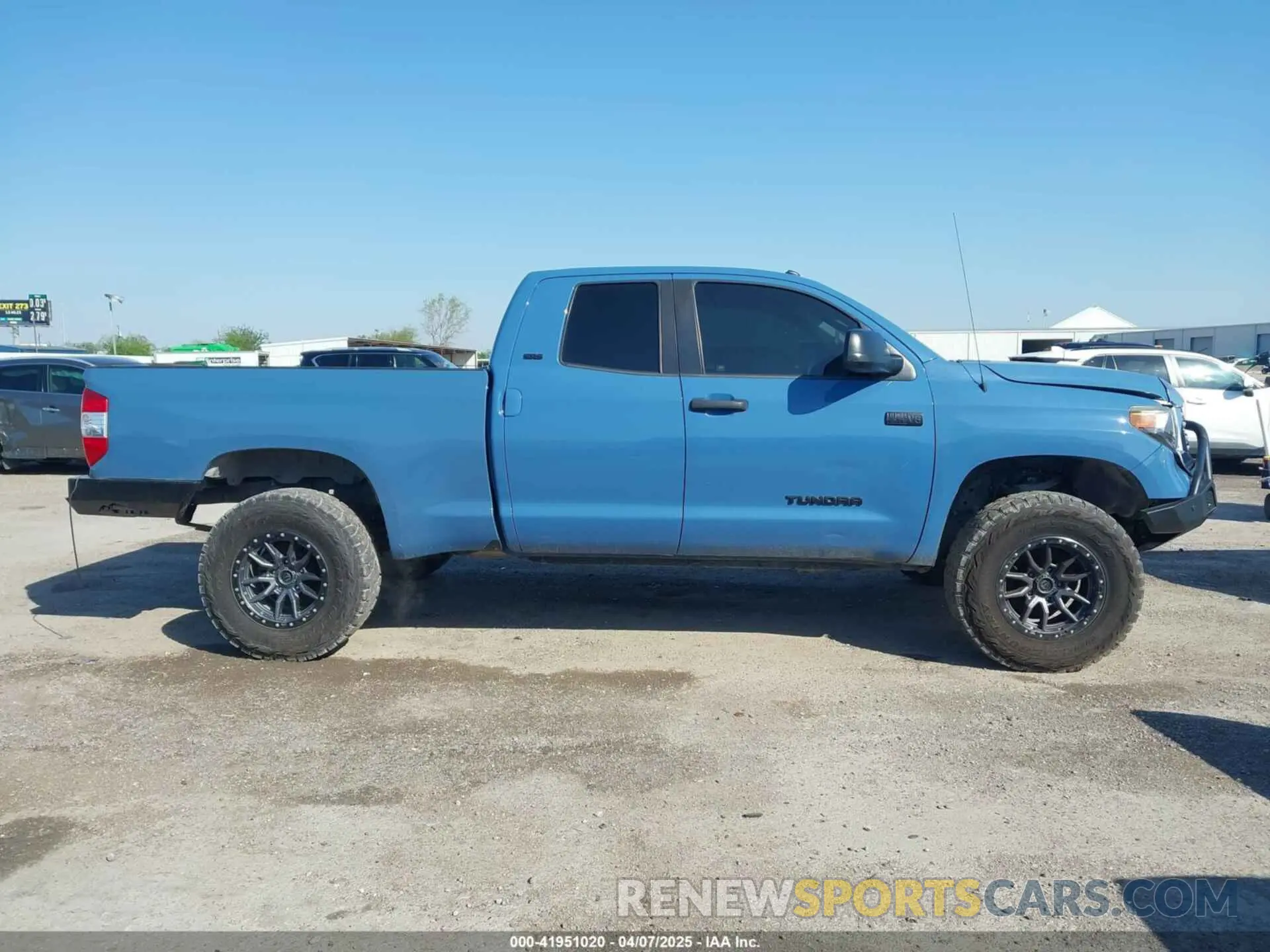 13 Photograph of a damaged car 5TFUW5F19KX787876 TOYOTA TUNDRA 2019