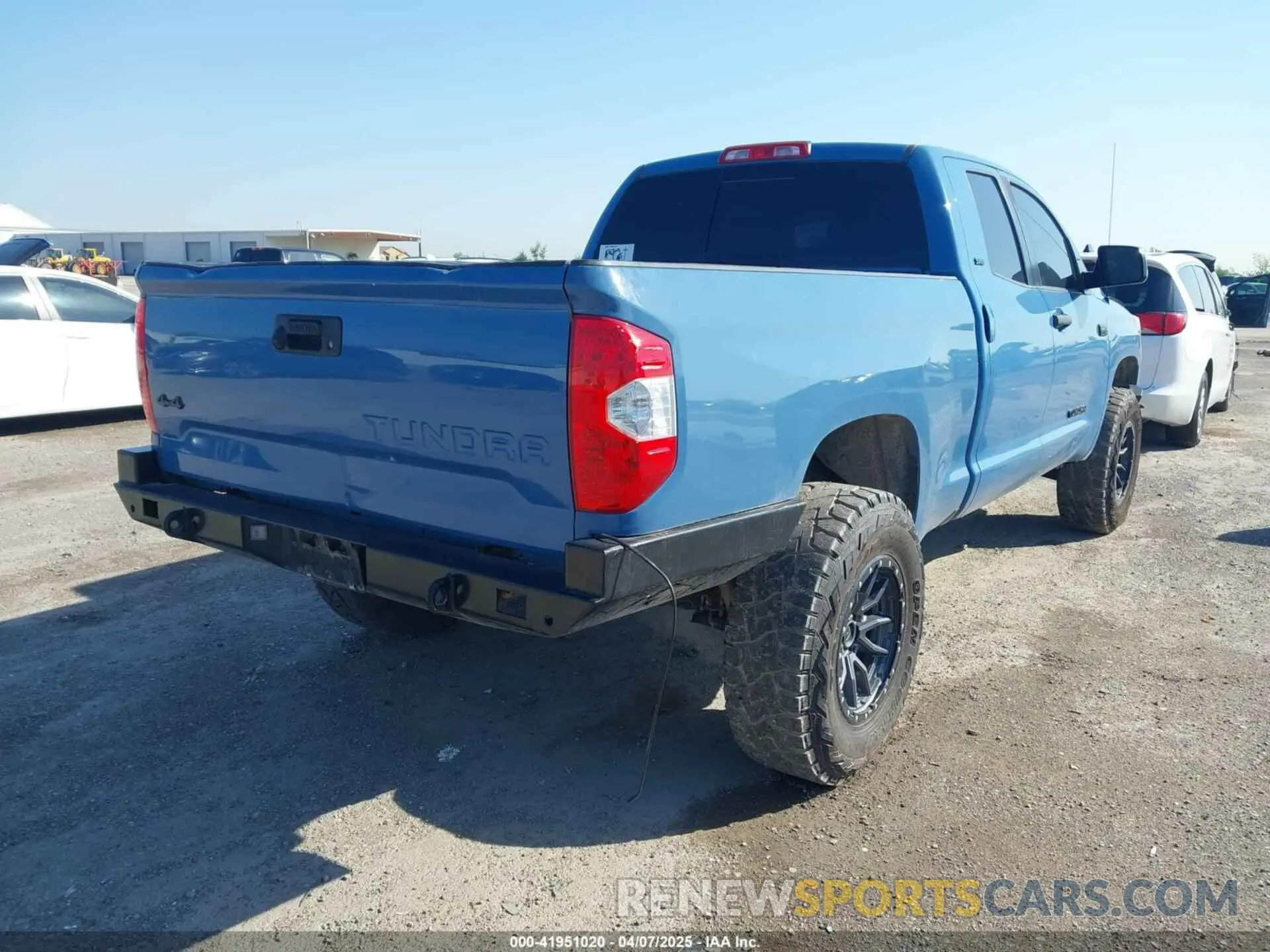 4 Photograph of a damaged car 5TFUW5F19KX787876 TOYOTA TUNDRA 2019