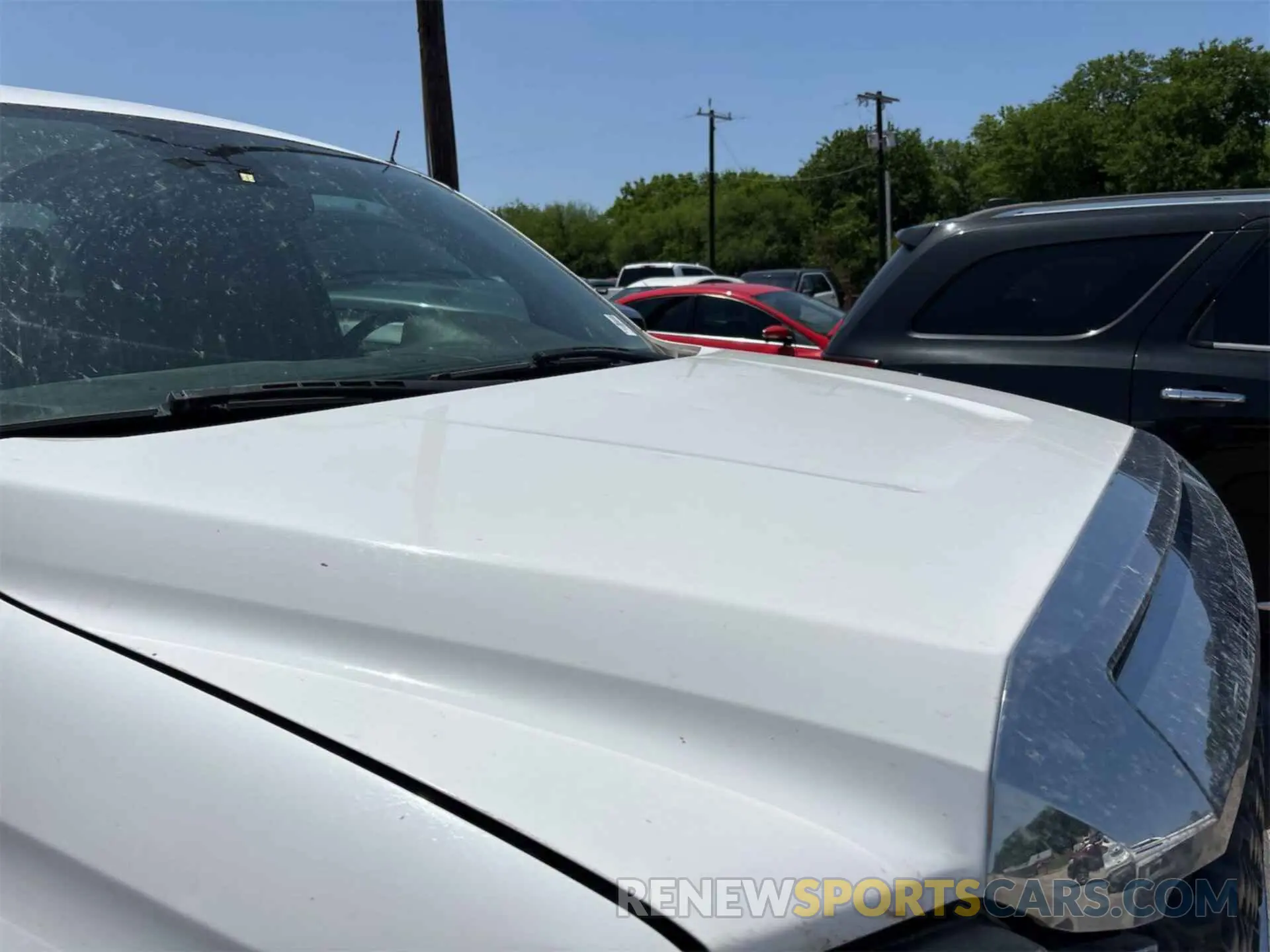 1 Photograph of a damaged car 5TFUW5F19KX796805 TOYOTA TUNDRA 2019