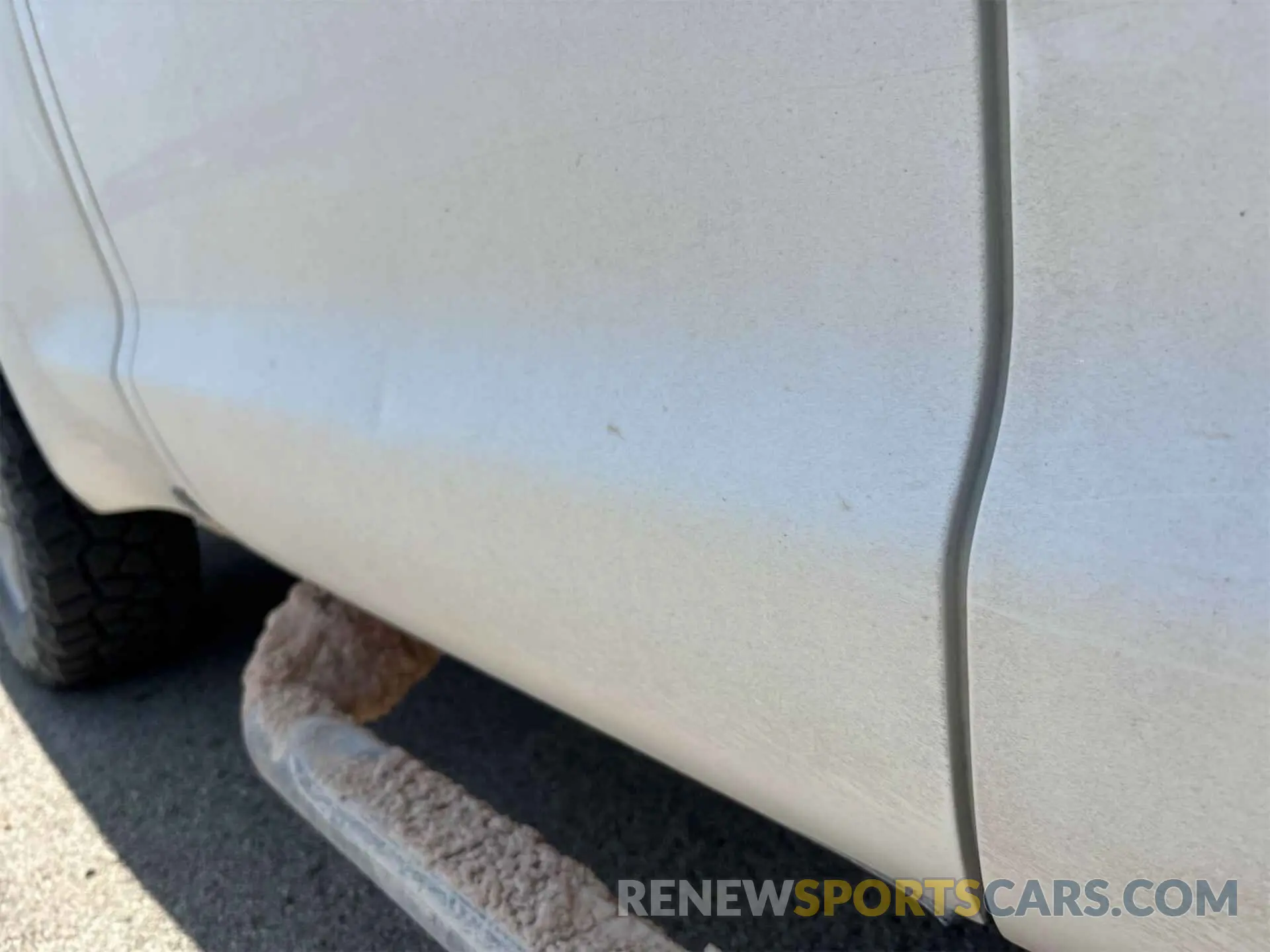13 Photograph of a damaged car 5TFUW5F19KX796805 TOYOTA TUNDRA 2019