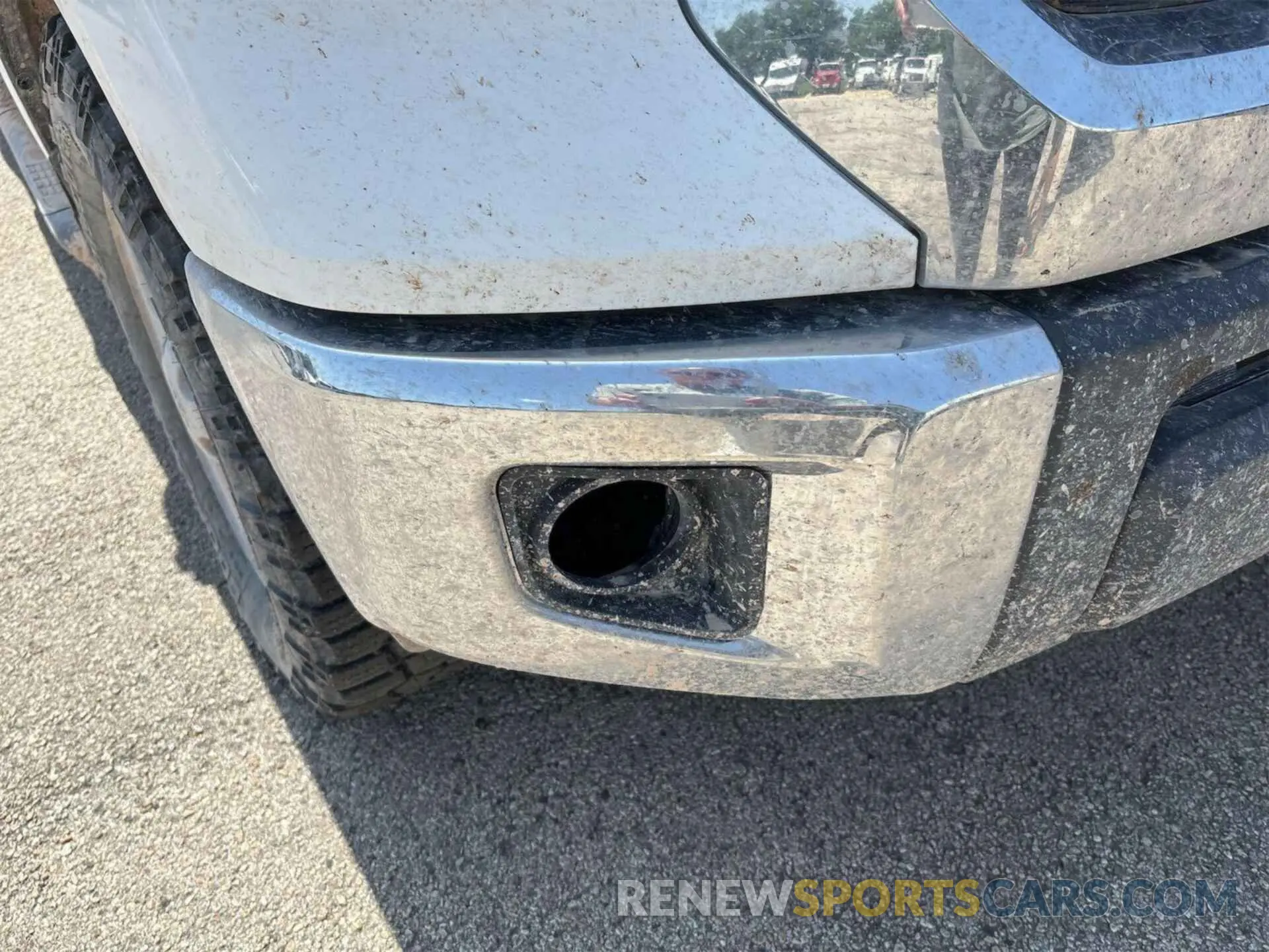 23 Photograph of a damaged car 5TFUW5F19KX796805 TOYOTA TUNDRA 2019