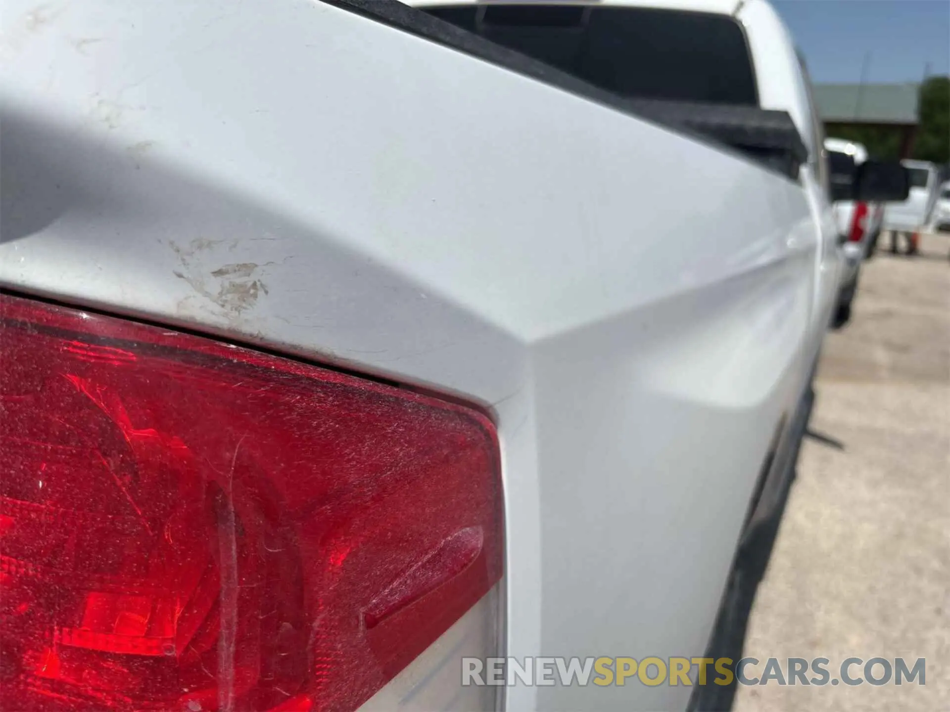 24 Photograph of a damaged car 5TFUW5F19KX796805 TOYOTA TUNDRA 2019