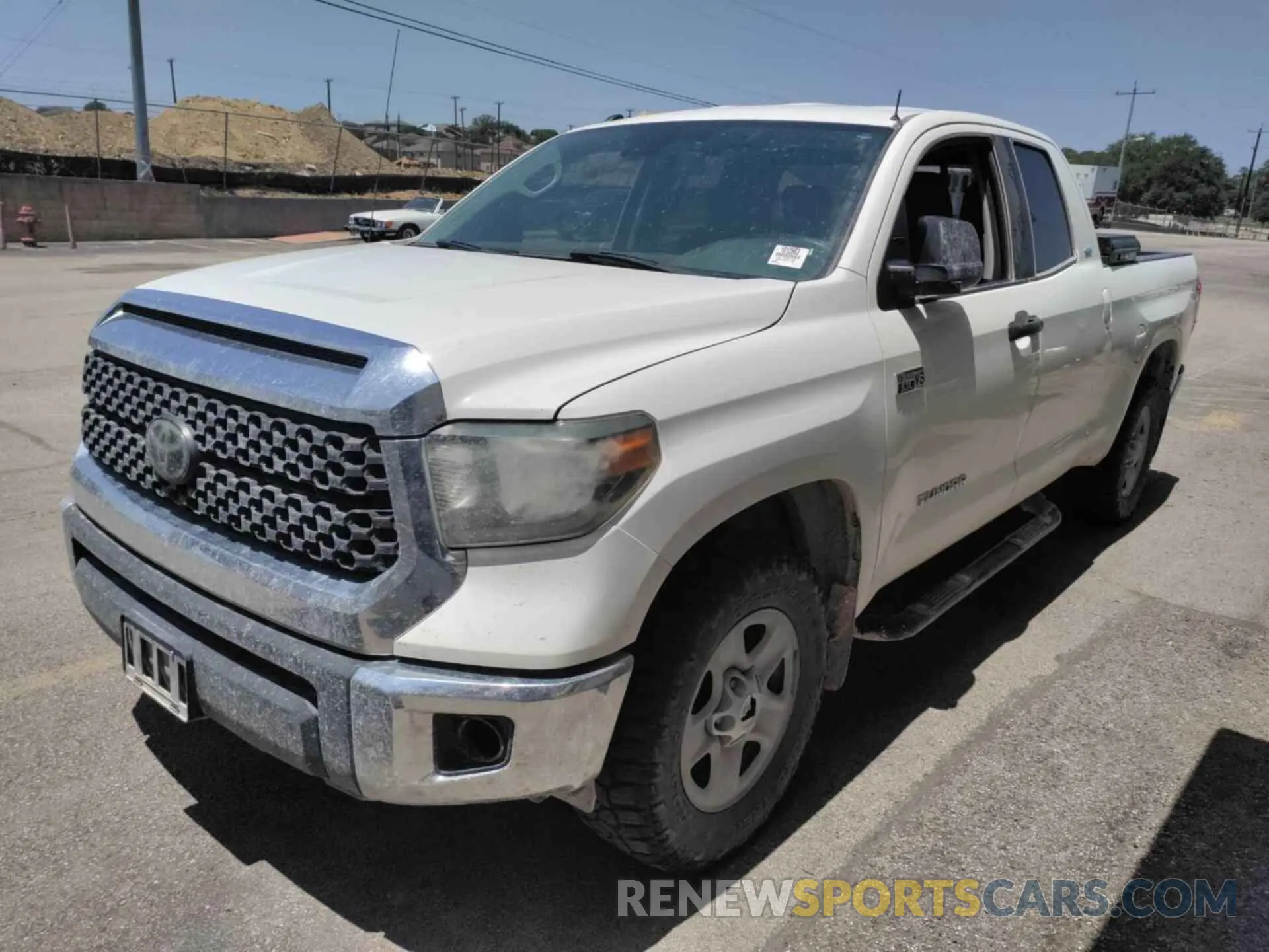29 Photograph of a damaged car 5TFUW5F19KX796805 TOYOTA TUNDRA 2019