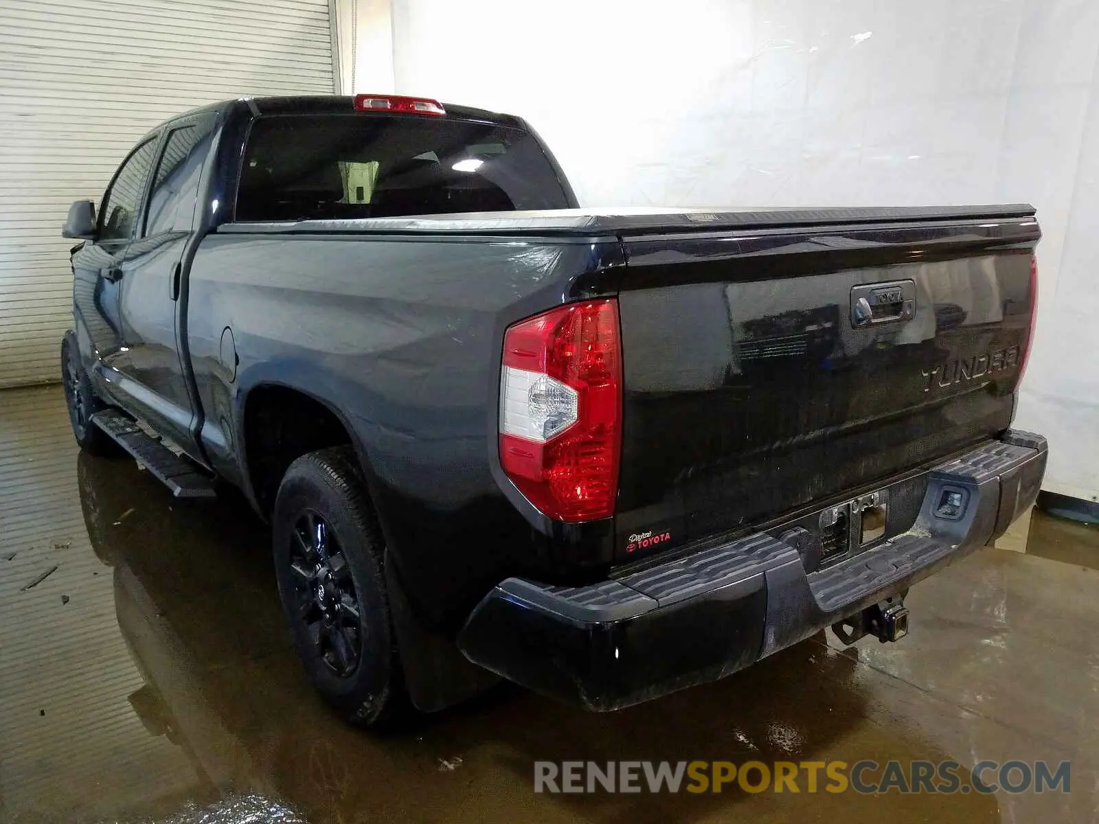 3 Photograph of a damaged car 5TFUW5F1XKX822361 TOYOTA TUNDRA 2019