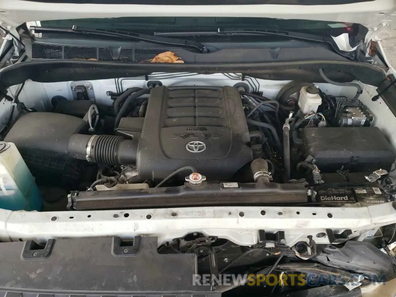7 Photograph of a damaged car 5TFUW5F1XKX849480 TOYOTA TUNDRA 2019
