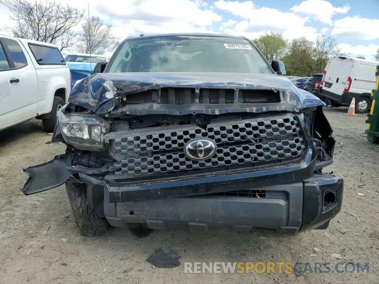 5 Photograph of a damaged car 5TFUY5F1XKX852065 TOYOTA TUNDRA 2019