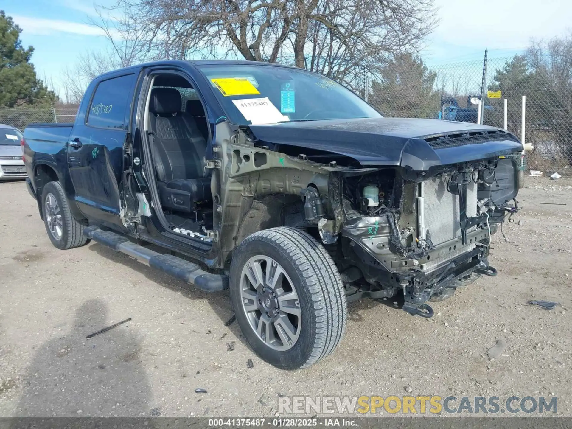 1 Фотография поврежденного автомобиля 5TFAY5F10LX924010 TOYOTA TUNDRA 2020