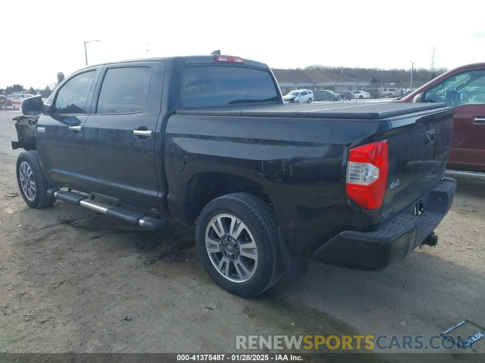 3 Фотография поврежденного автомобиля 5TFAY5F10LX924010 TOYOTA TUNDRA 2020