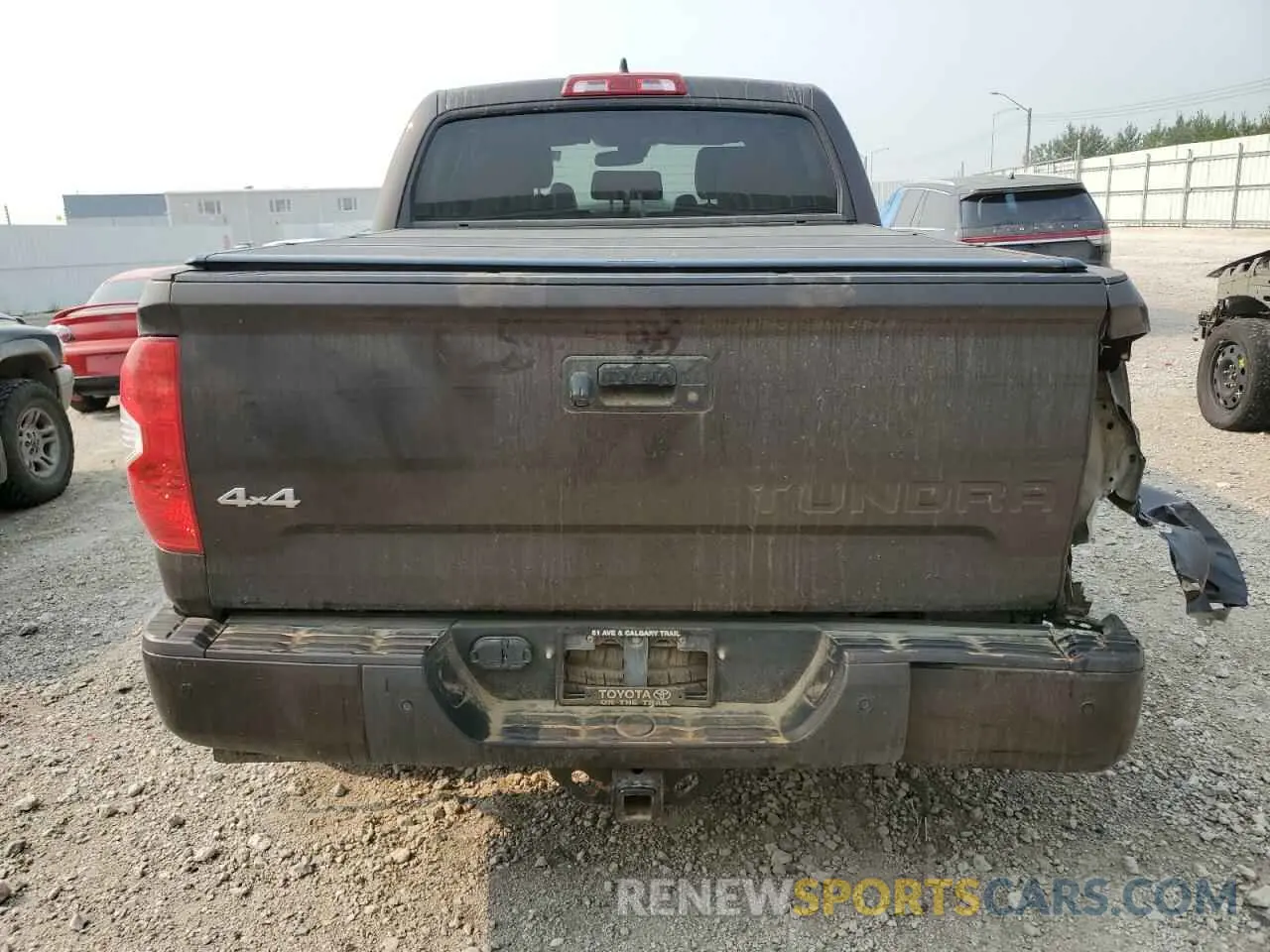 6 Photograph of a damaged car 5TFAY5F16LX946559 TOYOTA TUNDRA 2020