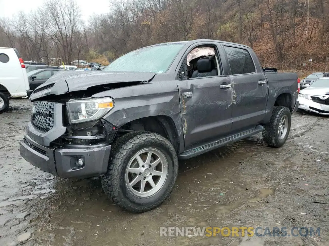1 Фотография поврежденного автомобиля 5TFAY5F18LX924367 TOYOTA TUNDRA 2020