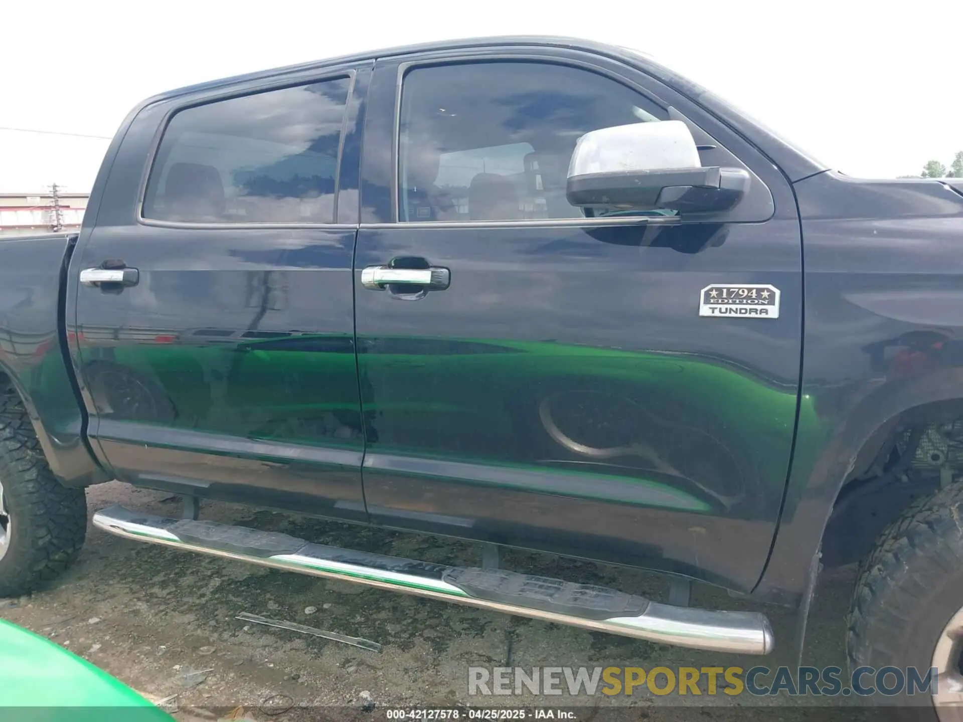 13 Photograph of a damaged car 5TFAY5F19LX911658 TOYOTA TUNDRA 2020