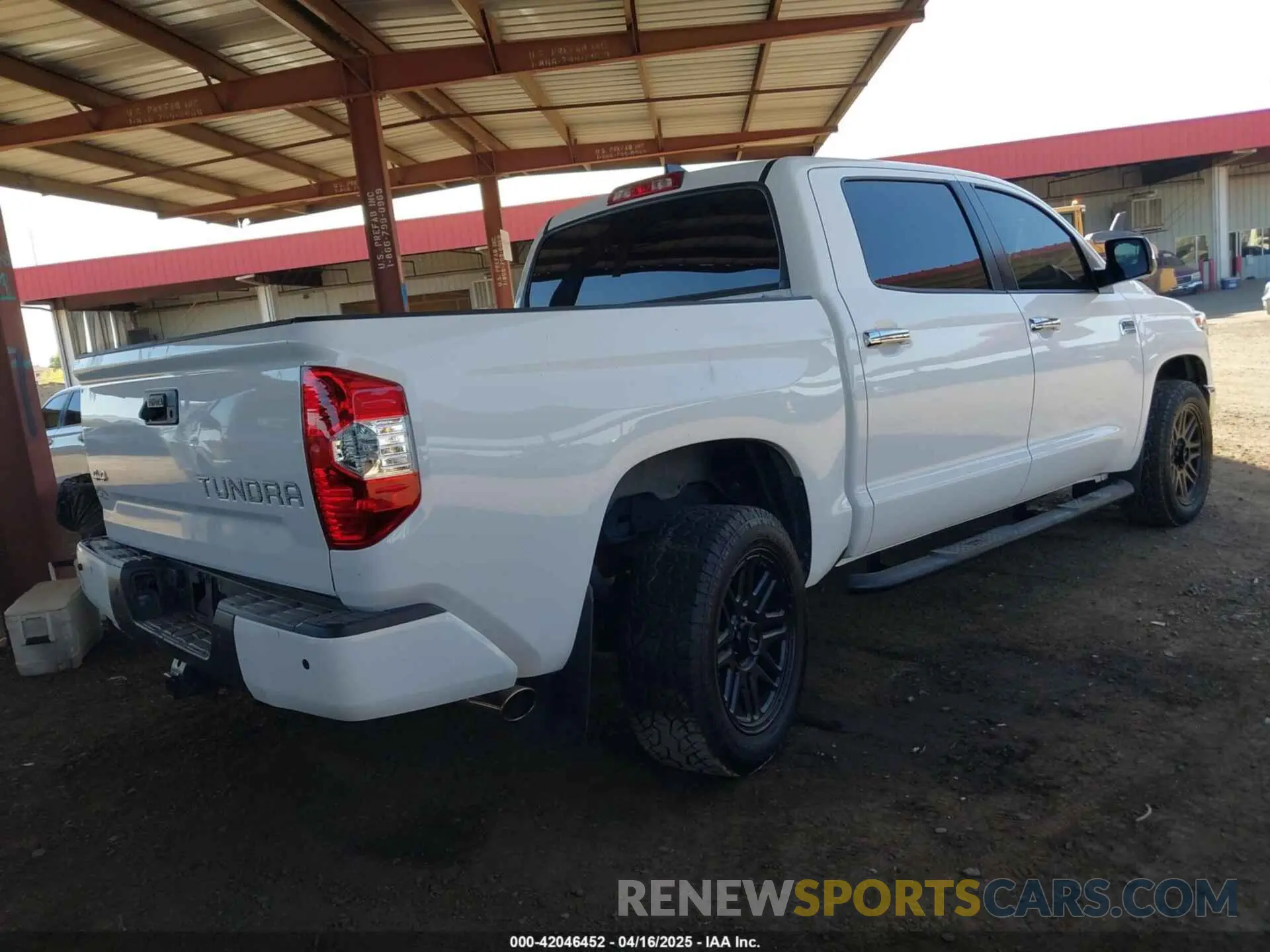 4 Photograph of a damaged car 5TFAY5F19LX935555 TOYOTA TUNDRA 2020