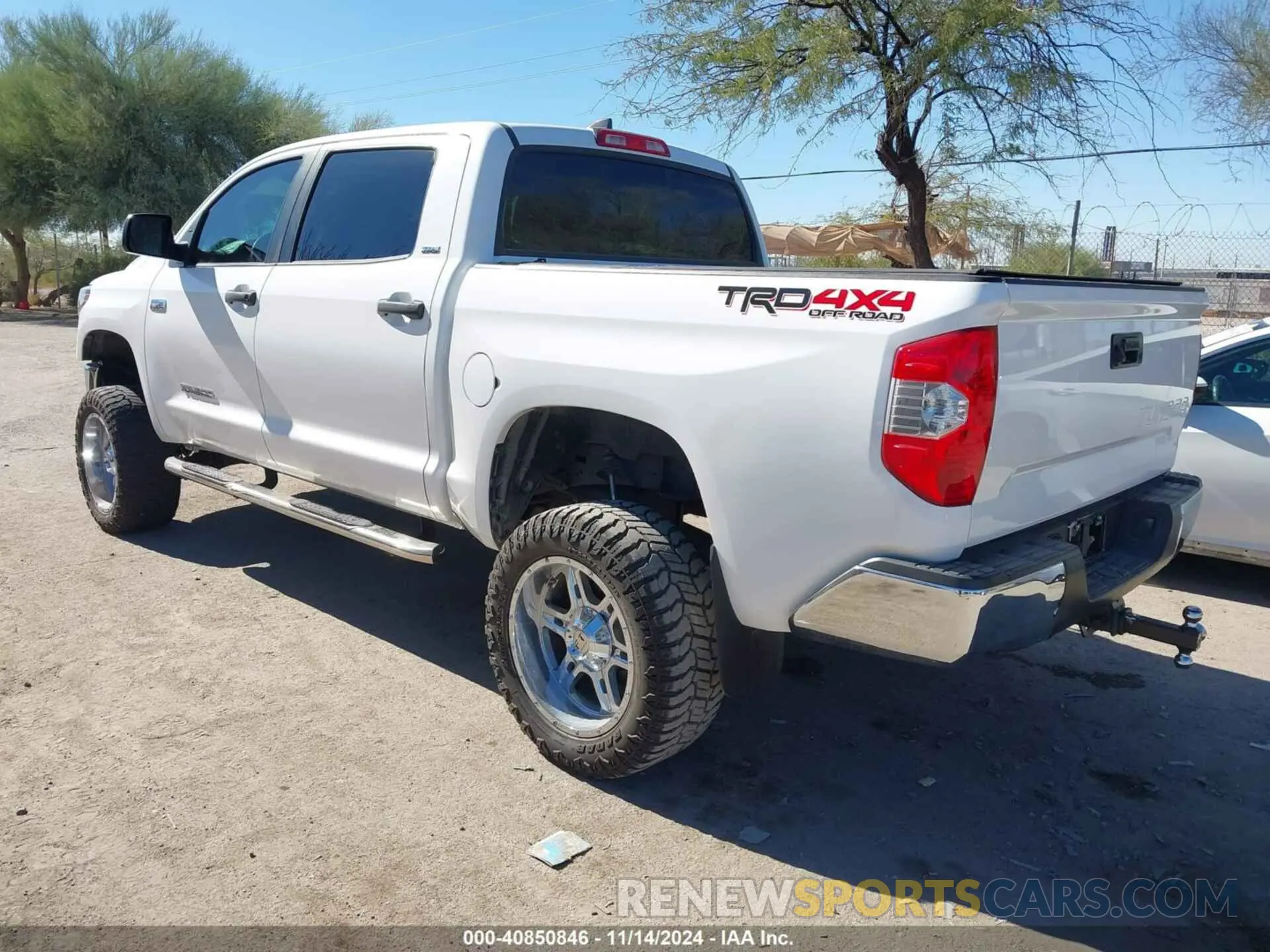 3 Photograph of a damaged car 5TFDY5F11LX884050 TOYOTA TUNDRA 2020