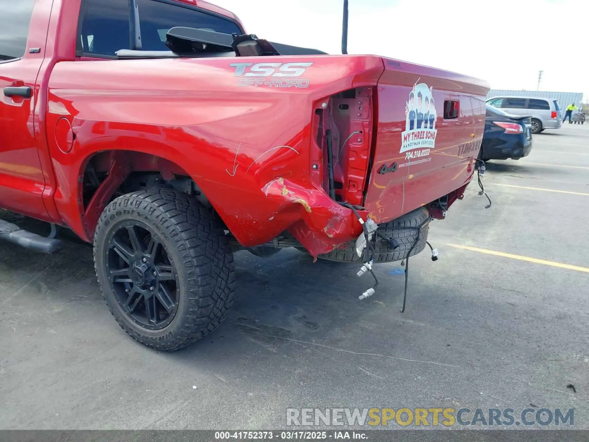 6 Photograph of a damaged car 5TFDY5F11LX946434 TOYOTA TUNDRA 2020