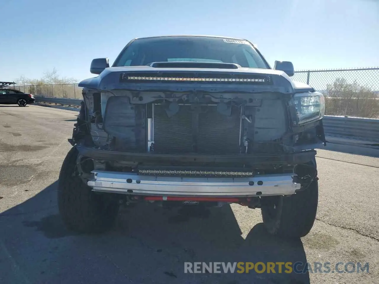 5 Photograph of a damaged car 5TFDY5F12LX883148 TOYOTA TUNDRA 2020