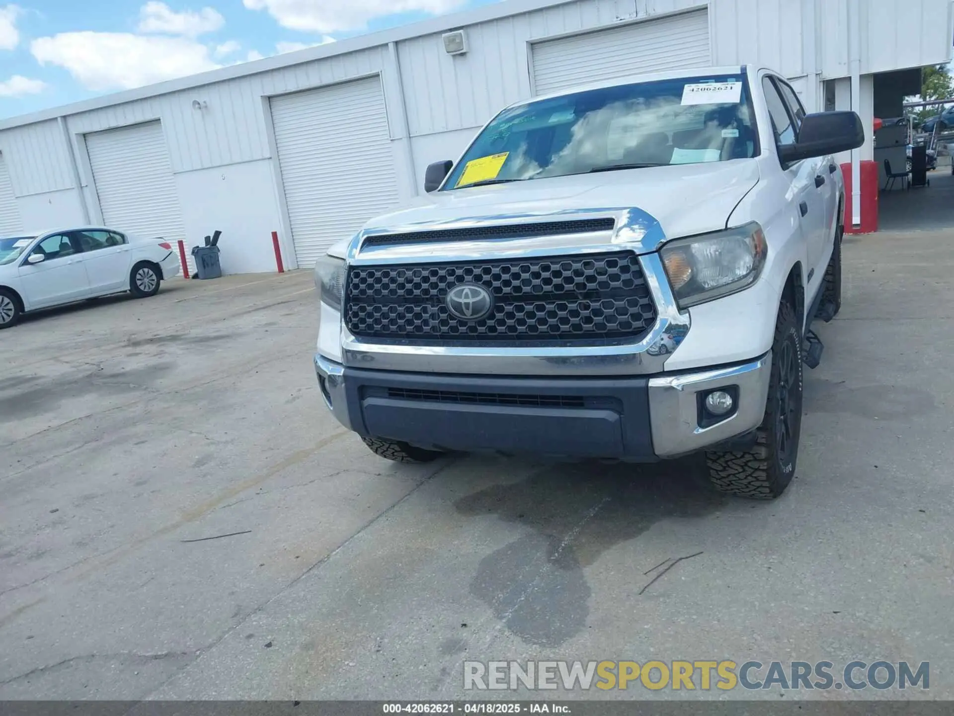 12 Фотография поврежденного автомобиля 5TFDY5F12LX903270 TOYOTA TUNDRA 2020