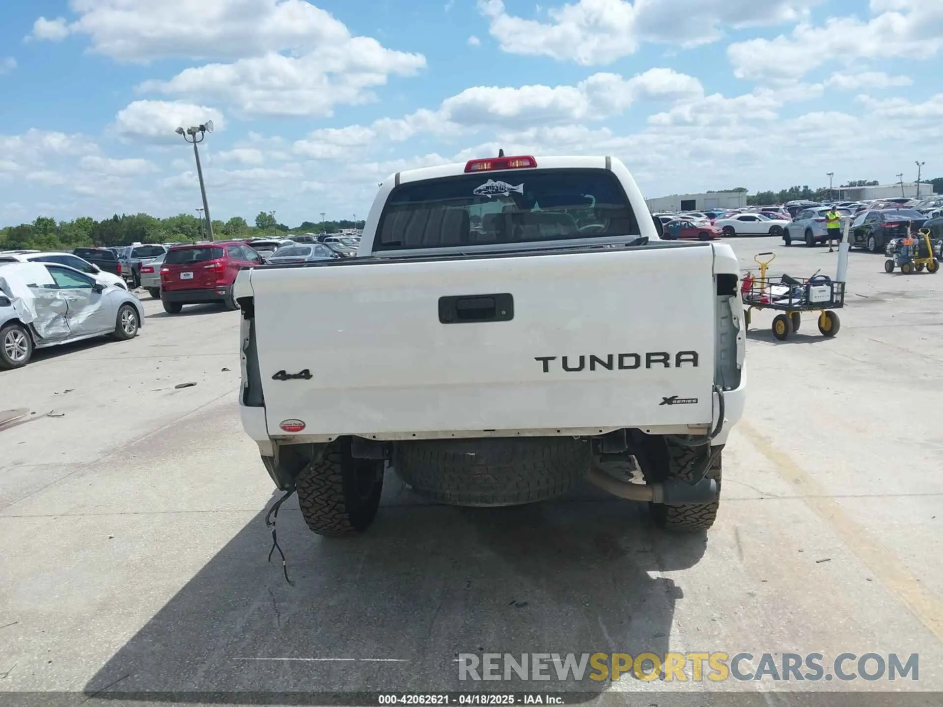 16 Фотография поврежденного автомобиля 5TFDY5F12LX903270 TOYOTA TUNDRA 2020