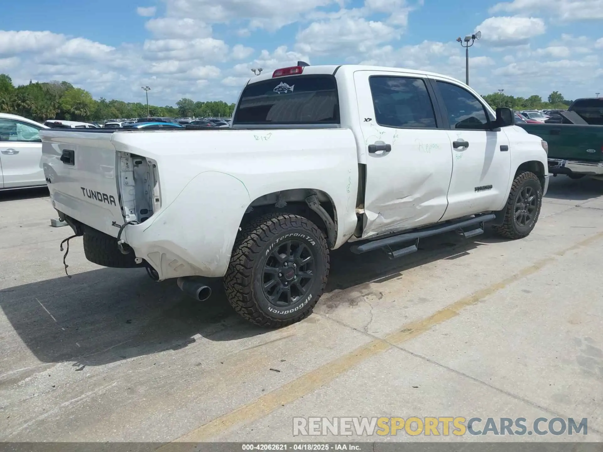4 Фотография поврежденного автомобиля 5TFDY5F12LX903270 TOYOTA TUNDRA 2020