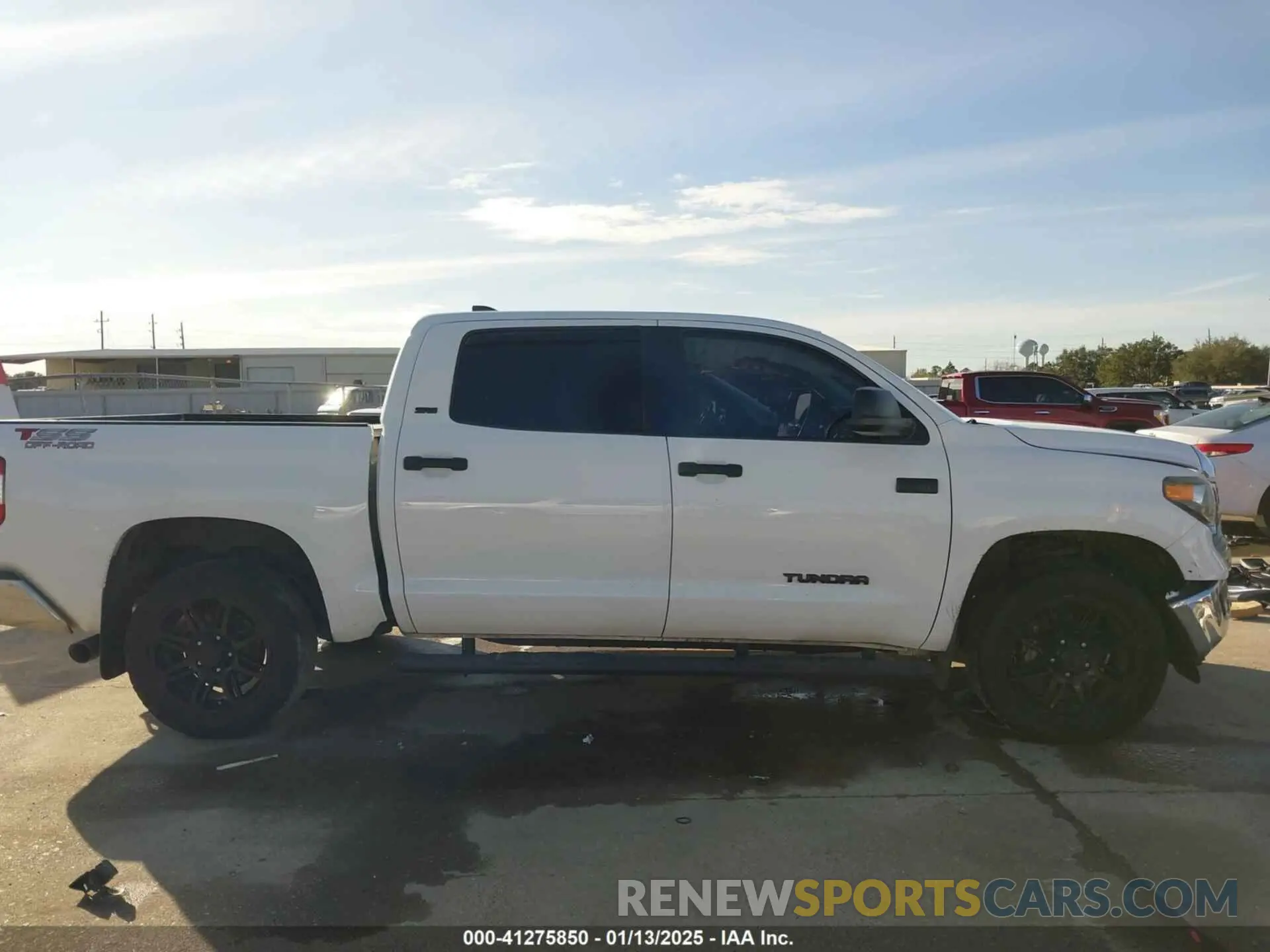 13 Photograph of a damaged car 5TFDY5F13LX880288 TOYOTA TUNDRA 2020